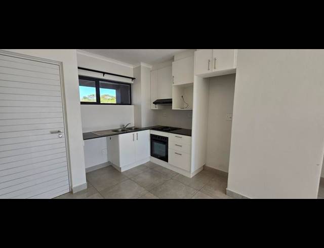 2 BEDROOM APARTMENT FOR SALE IN HAYFIELDS